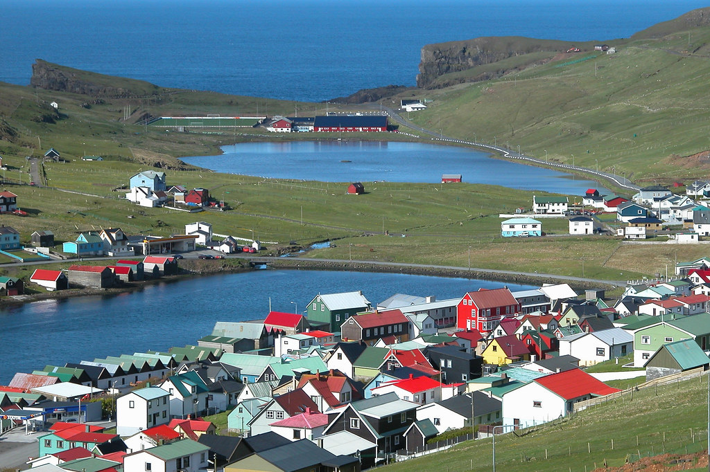 “渔人”辞世界至极写下绿茵童话：法罗群岛进步百年的足球腹黑